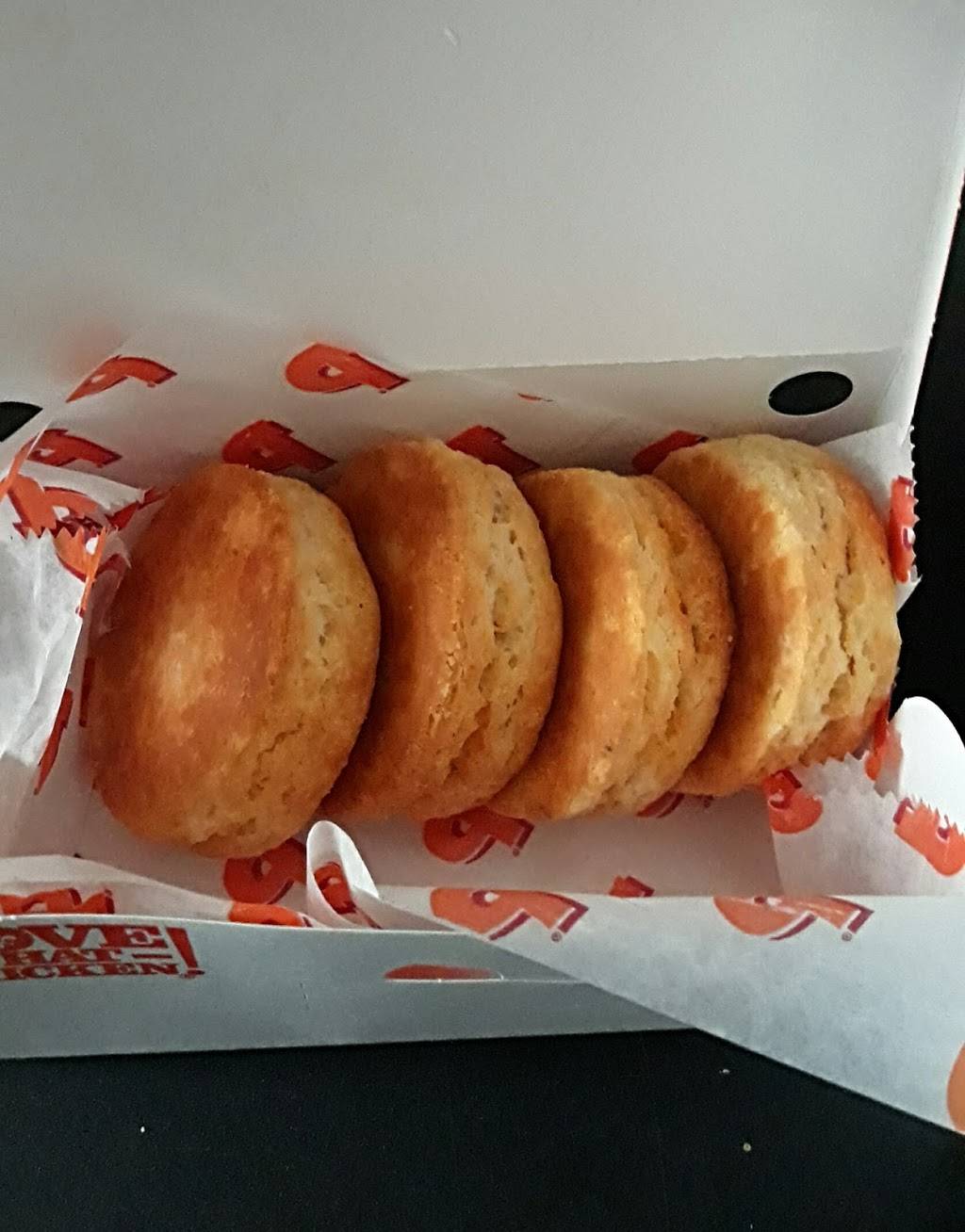 Popeyes Louisiana Kitchen | restaurant | 3507 W Noble Ave, Visalia, CA 93277, USA | 5593727333 OR +1 559-372-7333