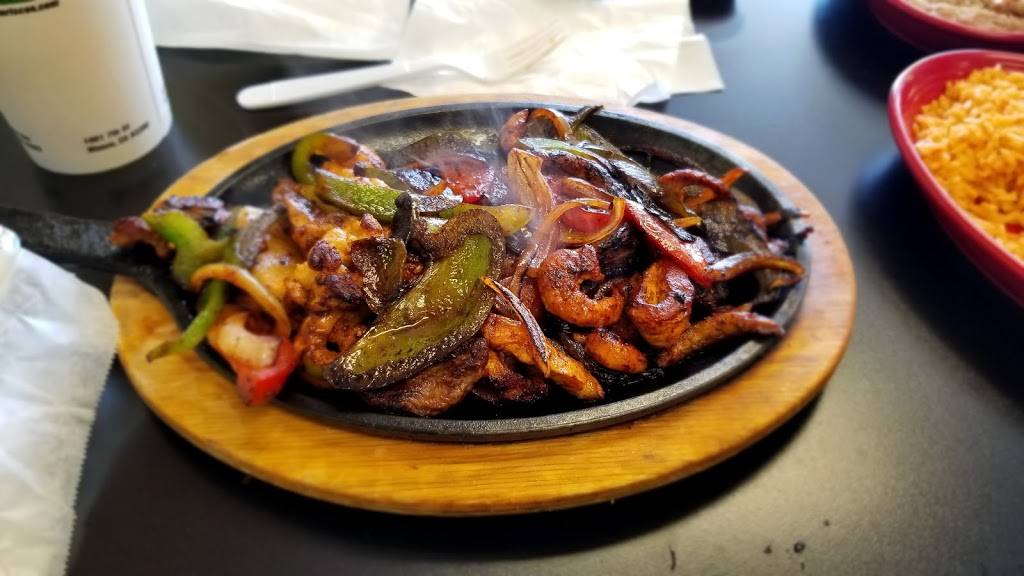 La Fonda Taqueria Y Mariscos | restaurant | 3216 Niles St, Bakersfield, CA 93306, USA | 6618739137 OR +1 661-873-9137