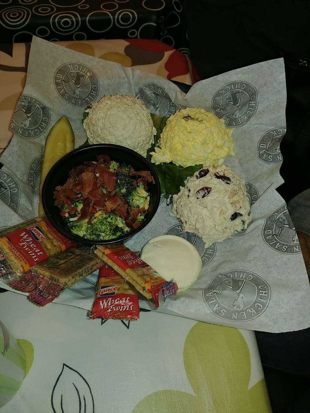 Chicken Salad Chick | restaurant | 2810 Paces Ferry Rd SE #310, Atlanta, GA 30339, USA | 6789213416 OR +1 678-921-3416