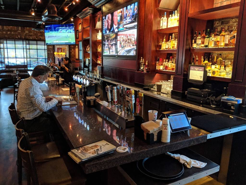 BJs Restaurant & Brewhouse | restaurant | 2206 Bridgepointe Pkwy, San Mateo, CA 94404, USA | 6509312990 OR +1 650-931-2990