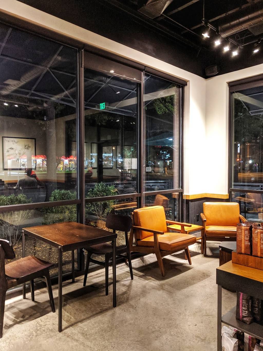 Starbucks | cafe | 2000 Colonial Ave, Norfolk, VA 23517, USA | 7576223018 OR +1 757-622-3018