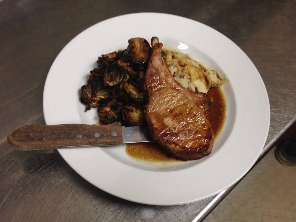 Nick & Toms Restaurant & Bar | restaurant | 5774 Bridgetown Rd, Cincinnati, OH 45248, USA | 5135744242 OR +1 513-574-4242