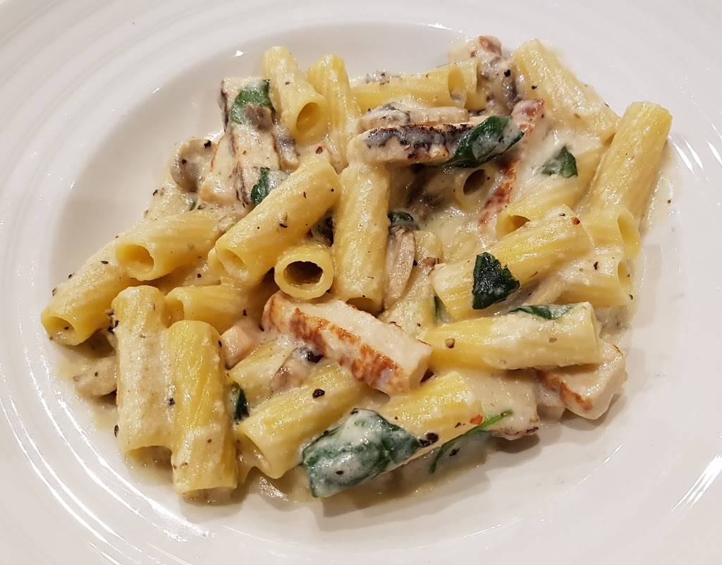 East Side Mario’s | restaurant | 3802 Innes Rd, Ottawa, ON K1T 1W3, Canada | 6135900408 OR +1 613-590-0408