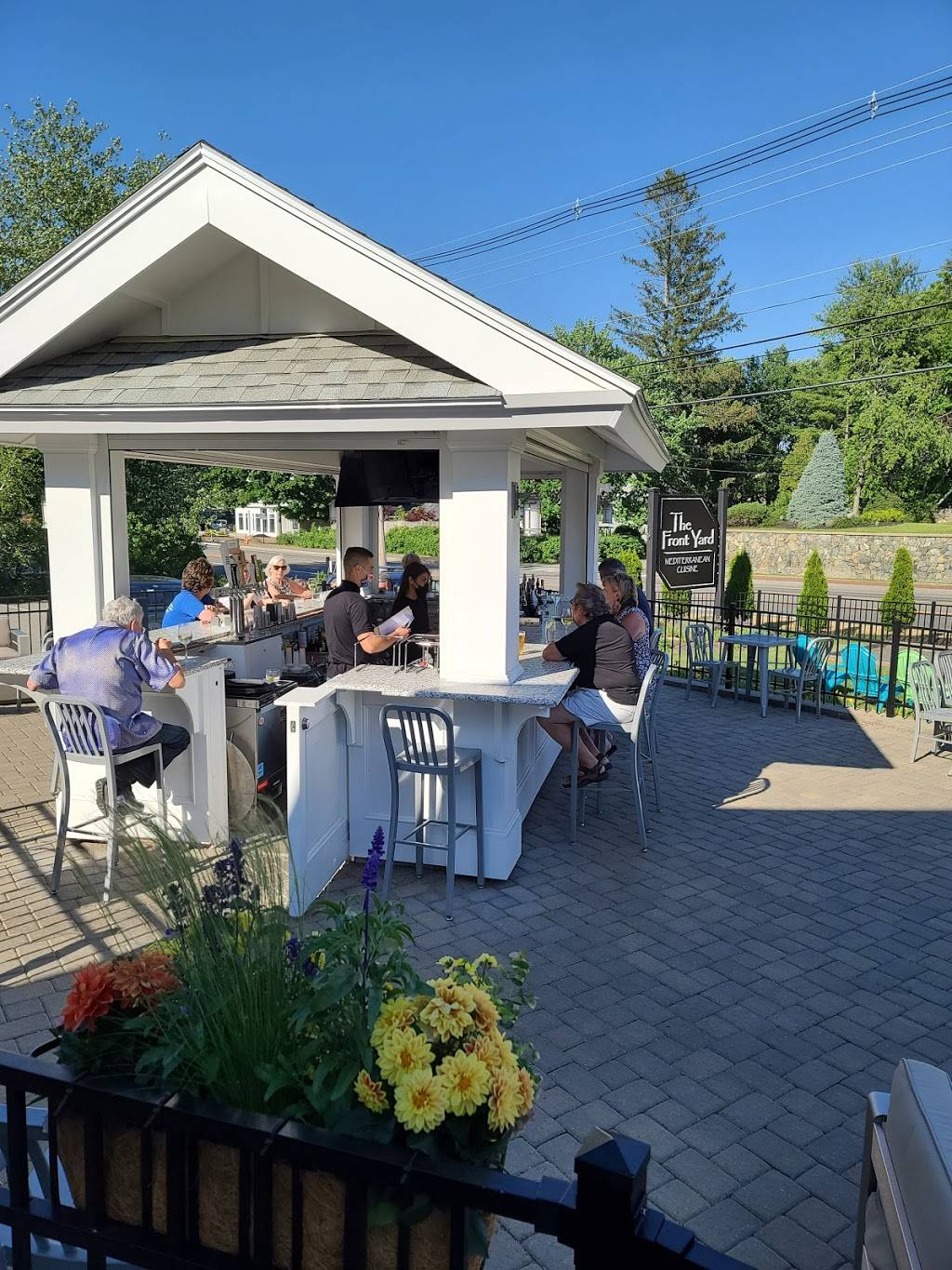 The Front Yard | restaurant | 355 Main St, Ogunquit, ME 03907, USA | 2073600025 OR +1 207-360-0025