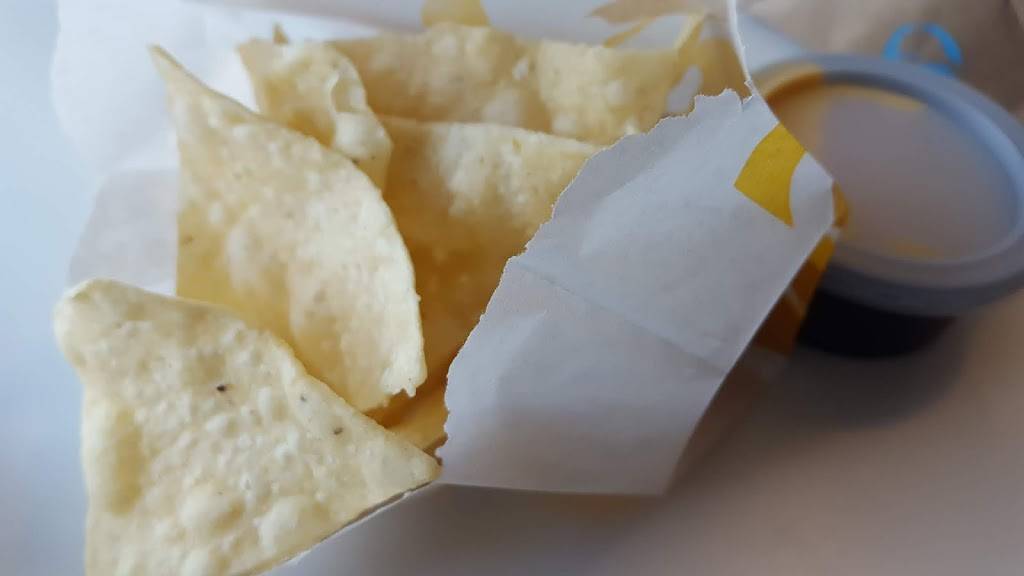 Taco Bell | meal takeaway | 31-22 Farrington St, Flushing, NY 11354, USA | 9294682525 OR +1 929-468-2525