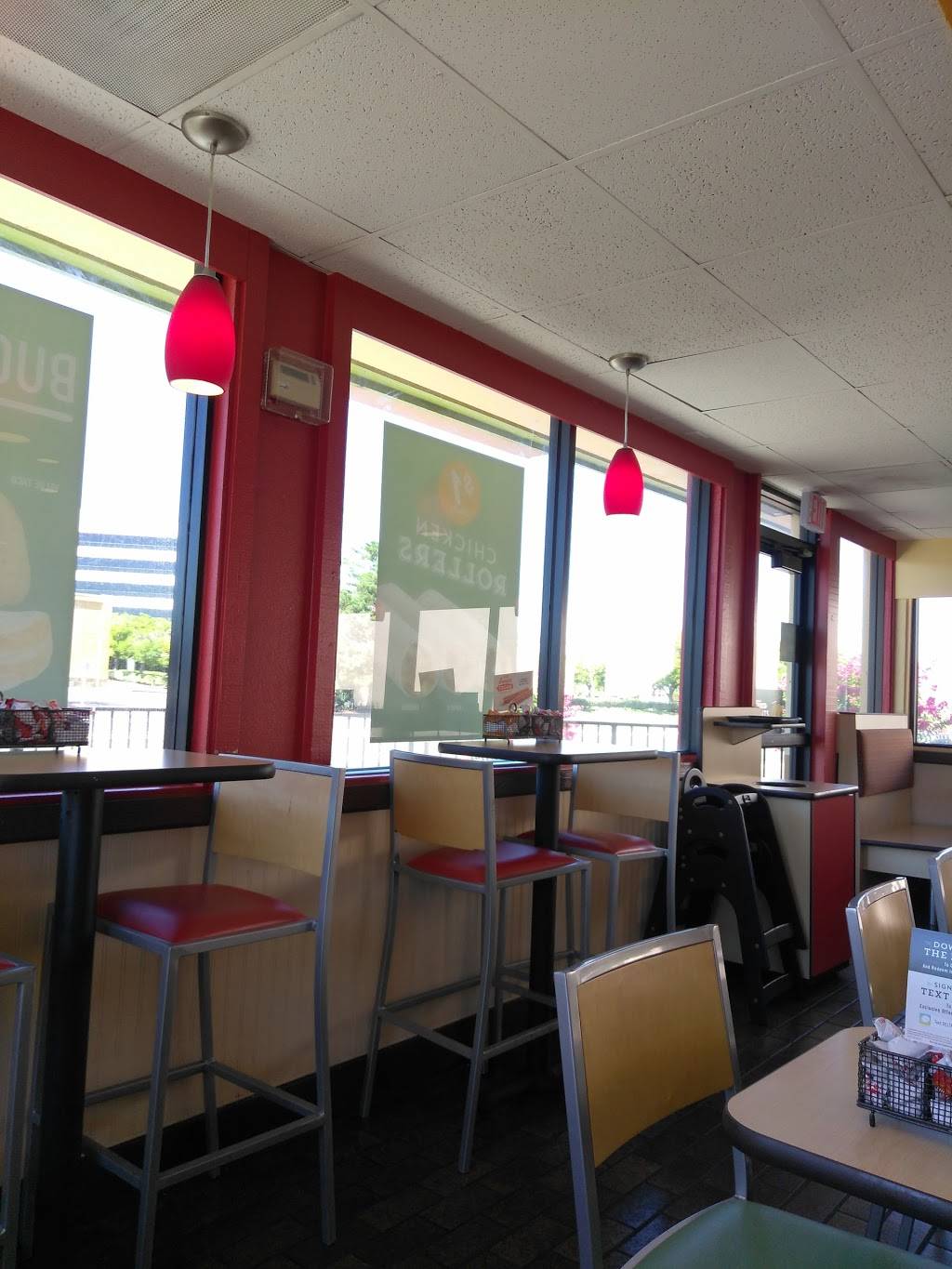 Del Taco | meal takeaway | 2200 Arden Way, Sacramento, CA 95825, USA | 9169200541 OR +1 916-920-0541