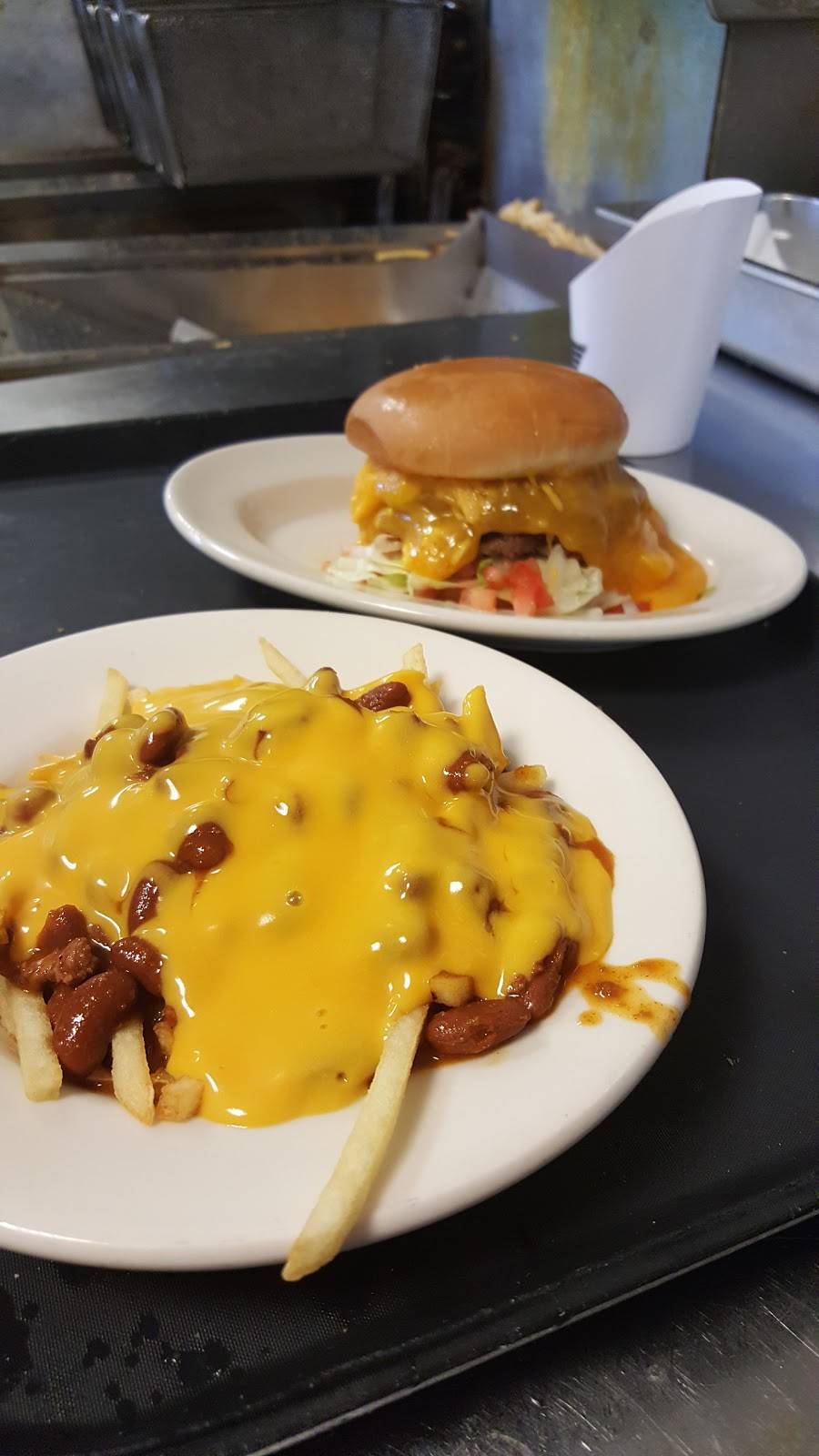 Steak n Shake | restaurant | 2121 N State St, Greenfield, IN 46140, USA | 3174671581 OR +1 317-467-1581