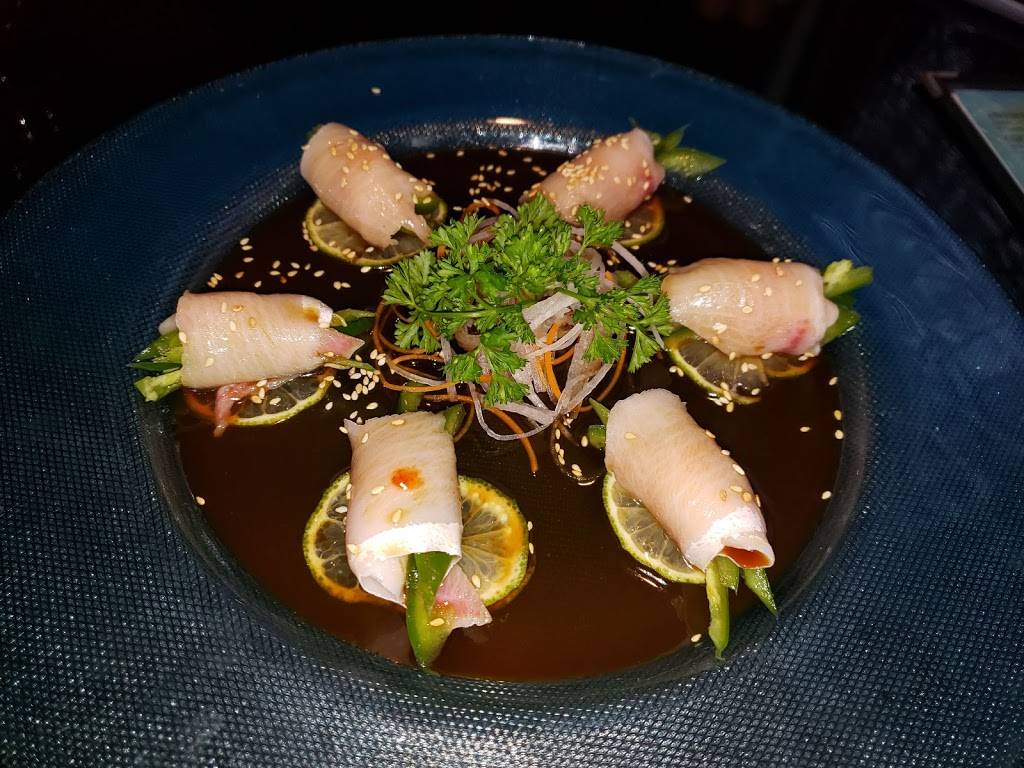 Sakura Japanese | restaurant | 8409 Chippewa Rd, Brecksville, OH 44141, USA | 4405263300 OR +1 440-526-3300