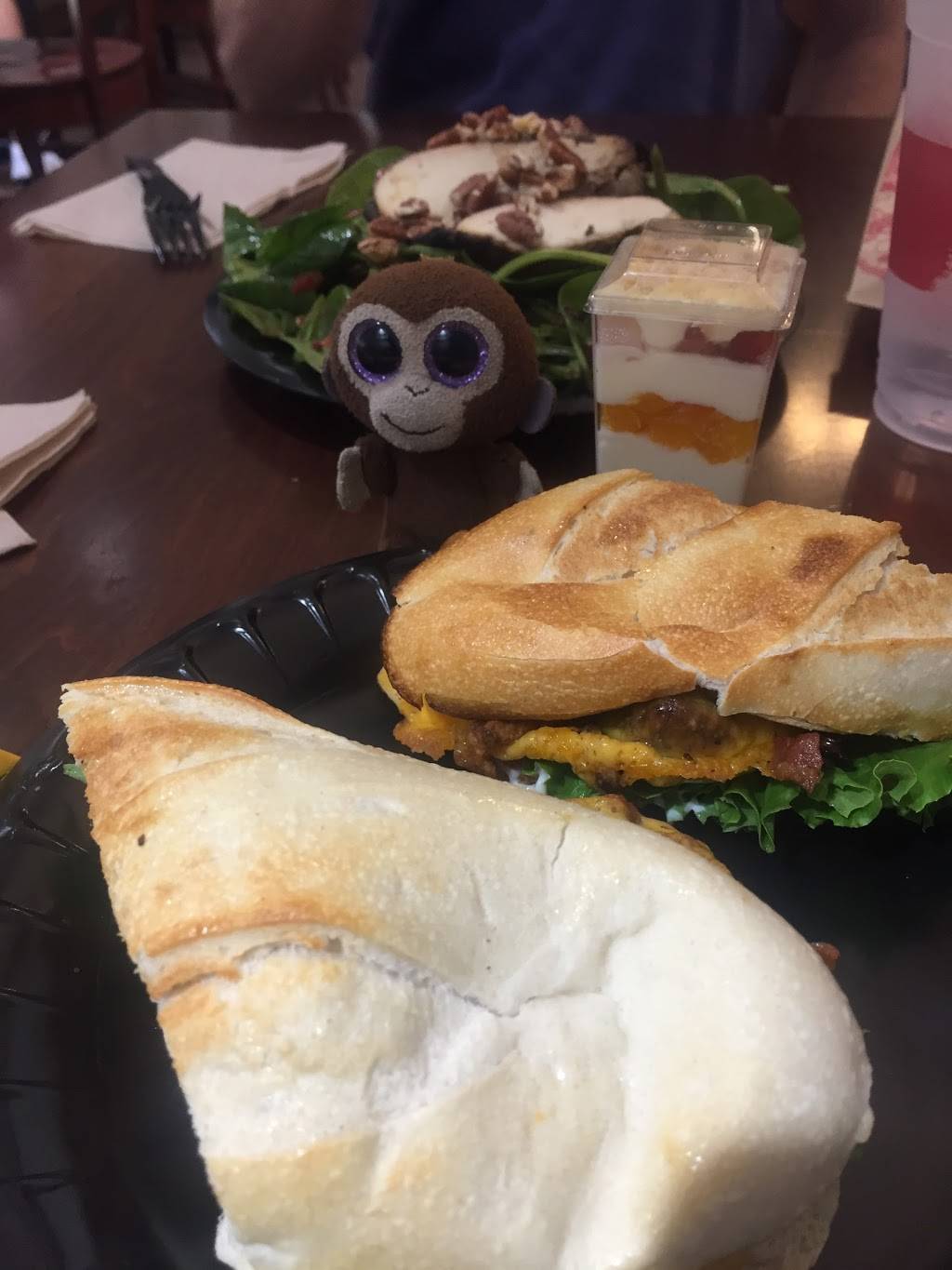 La Madeleine | restaurant | 8005 Cedar Springs Road, Dallas, TX 75235, USA | 2143587614 OR +1 214-358-7614