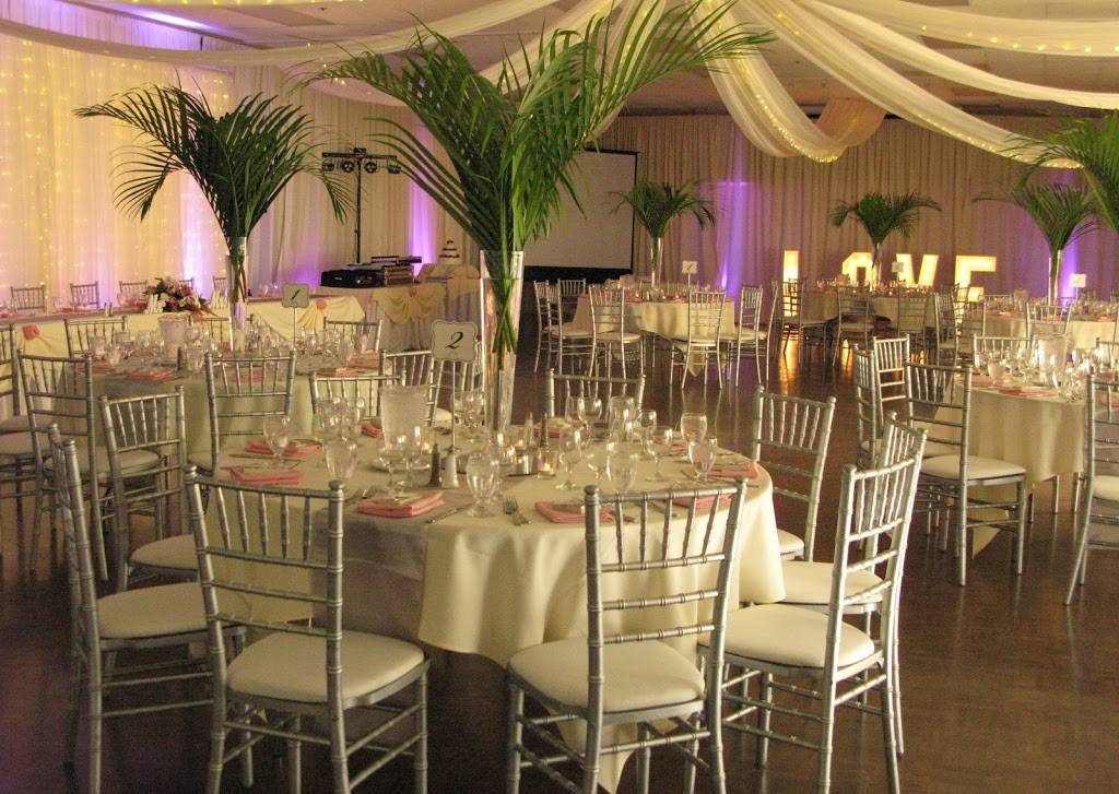 The Phoenix Club | restaurant | 1340 S Sanderson Ave, Anaheim, CA 92806, USA | 7145634166 OR +1 714-563-4166