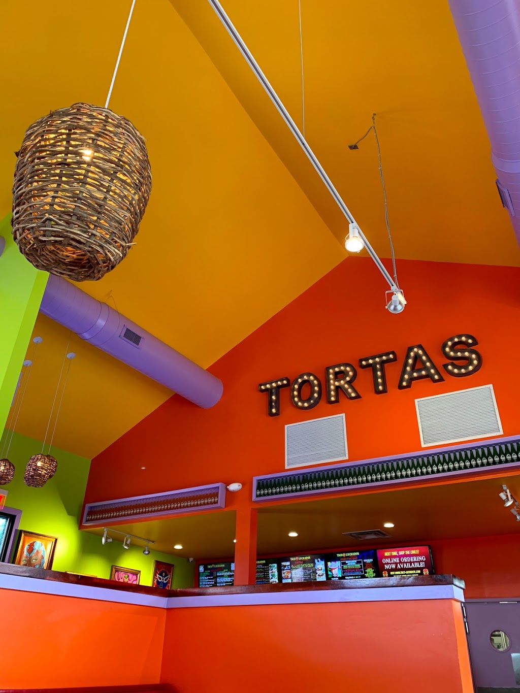 Colonial Gardens | restaurant | 818 W Kenwood Dr, Louisville, KY 40214, USA | 5025818800 OR +1 502-581-8800