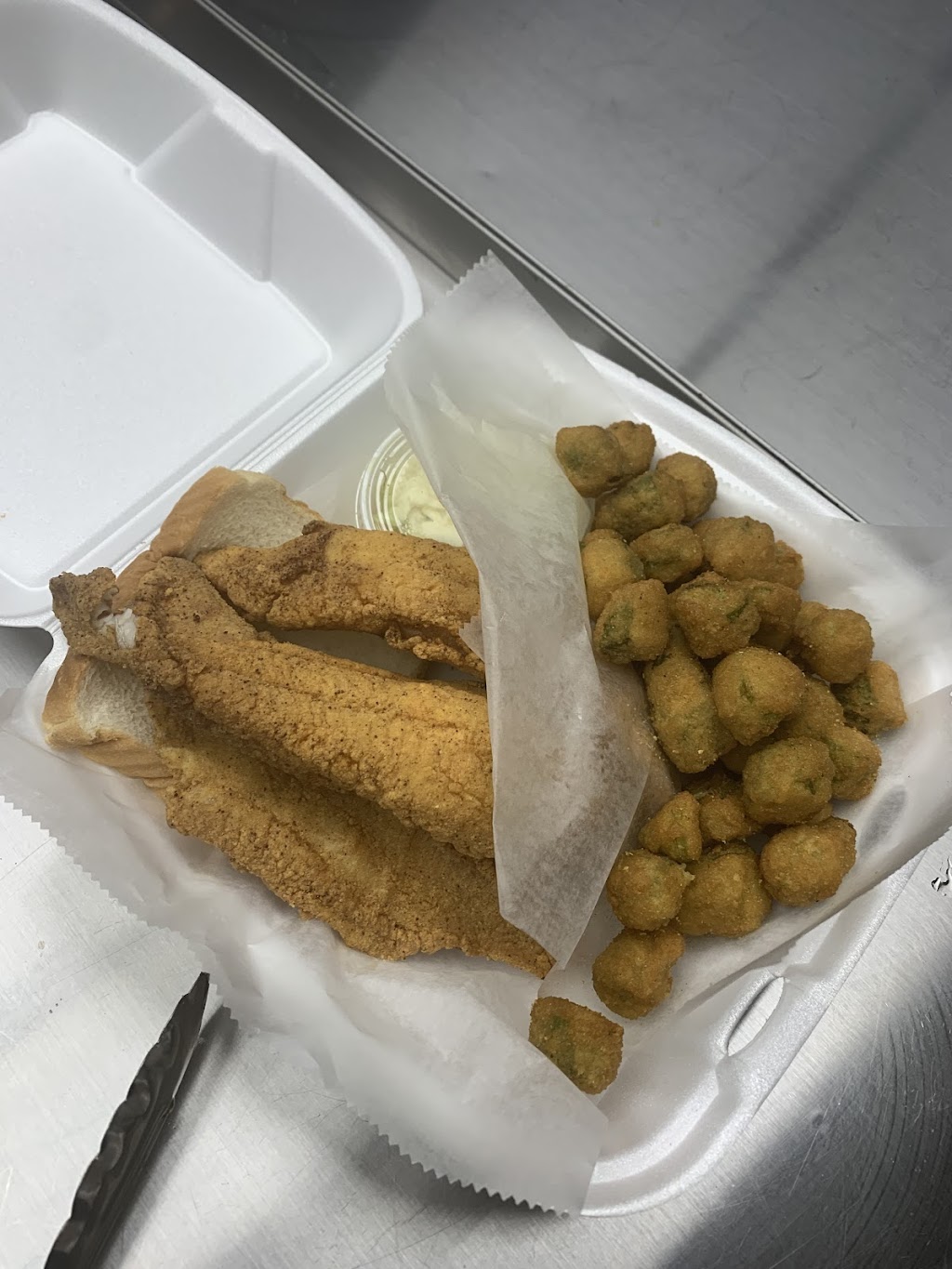 Chopmasters Kitchen | restaurant | 1709 E Holmes Rd, Memphis, TN 38116, USA | 9019225289 OR +1 901-922-5289