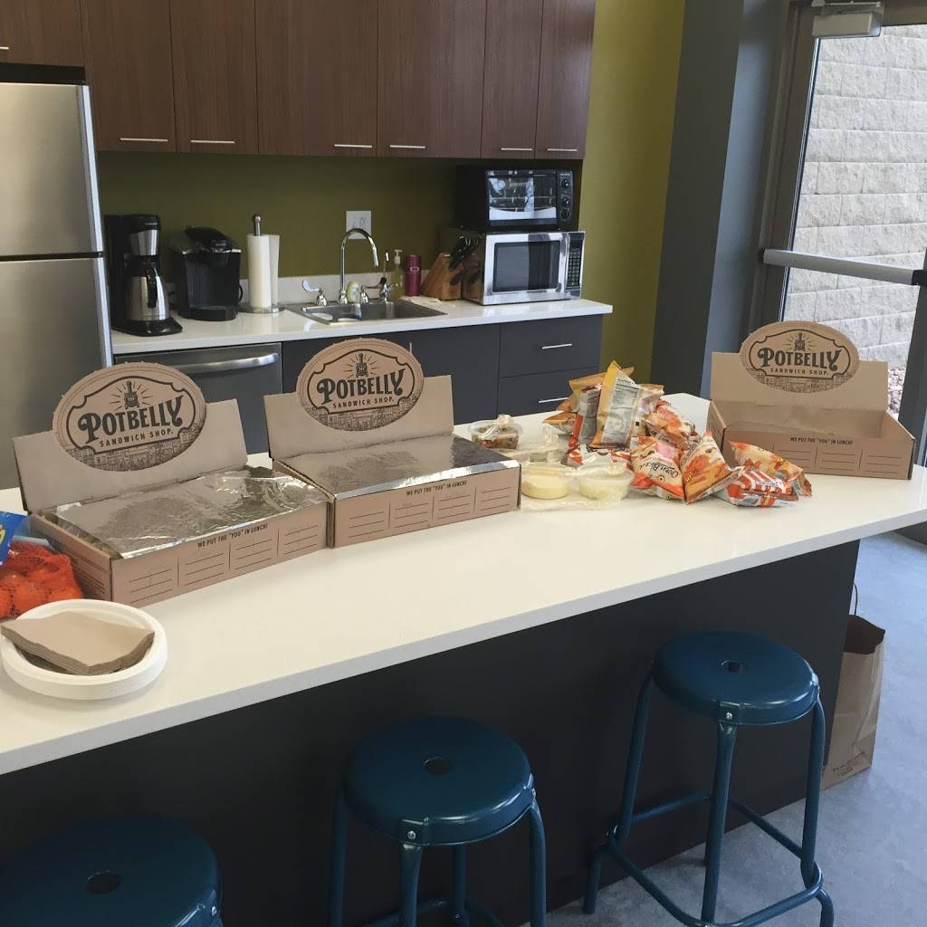 Potbelly Sandwich Shop | restaurant | 2801 Hennepin Ave S, Minneapolis, MN 55408, USA | 6122525094 OR +1 612-252-5094