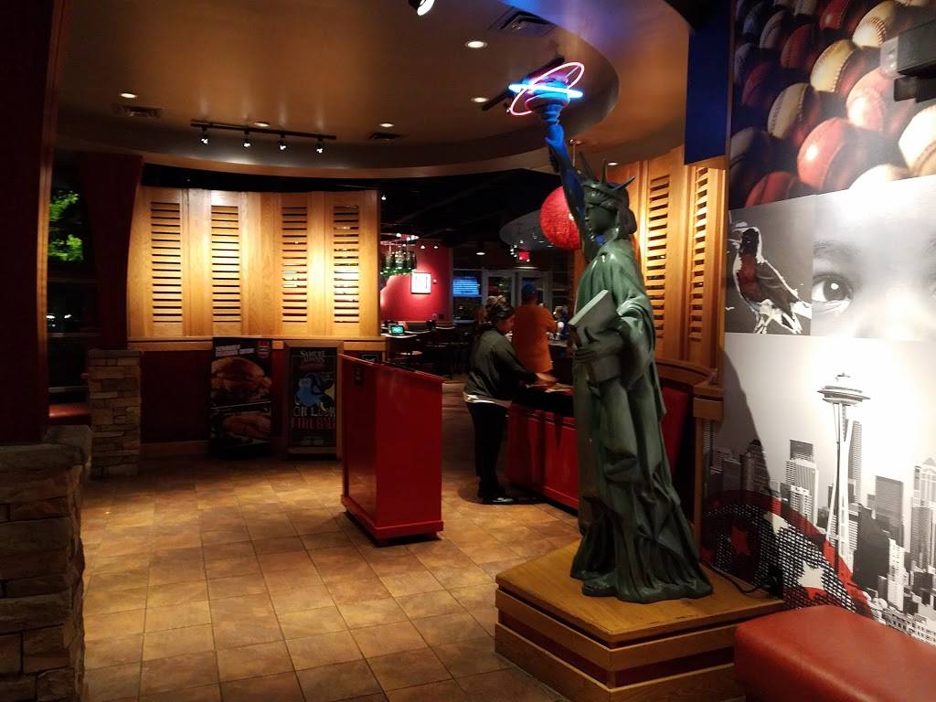 Red Robin Gourmet Burgers and Brews | restaurant | 1986 Medical Center Pkwy, Murfreesboro, TN 37129, USA | 6158671120 OR +1 615-867-1120