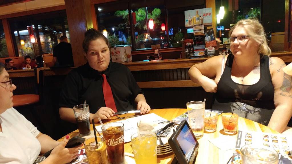 Applebees Grill + Bar | restaurant | 2228 Del Prado Blvd S, Cape Coral, FL 33990, USA | 2394585155 OR +1 239-458-5155