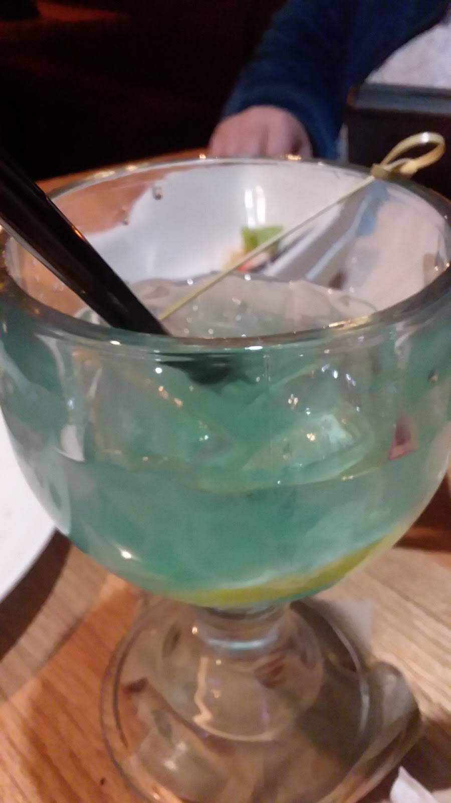 Applebees Grill + Bar | restaurant | 3730 Village Dr, Lincoln, NE 68516, USA | 4024201182 OR +1 402-420-1182