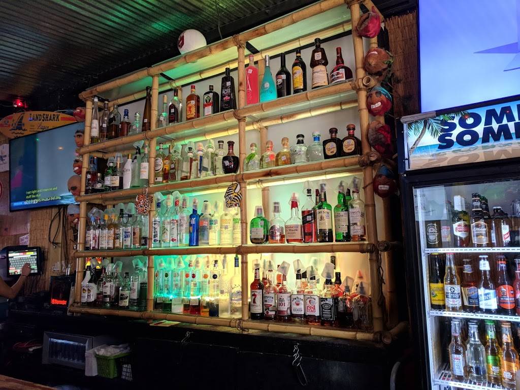 Coconuts | restaurant | 816 N Piedras St, El Paso, TX 79903, USA | 9155663044 OR +1 915-566-3044