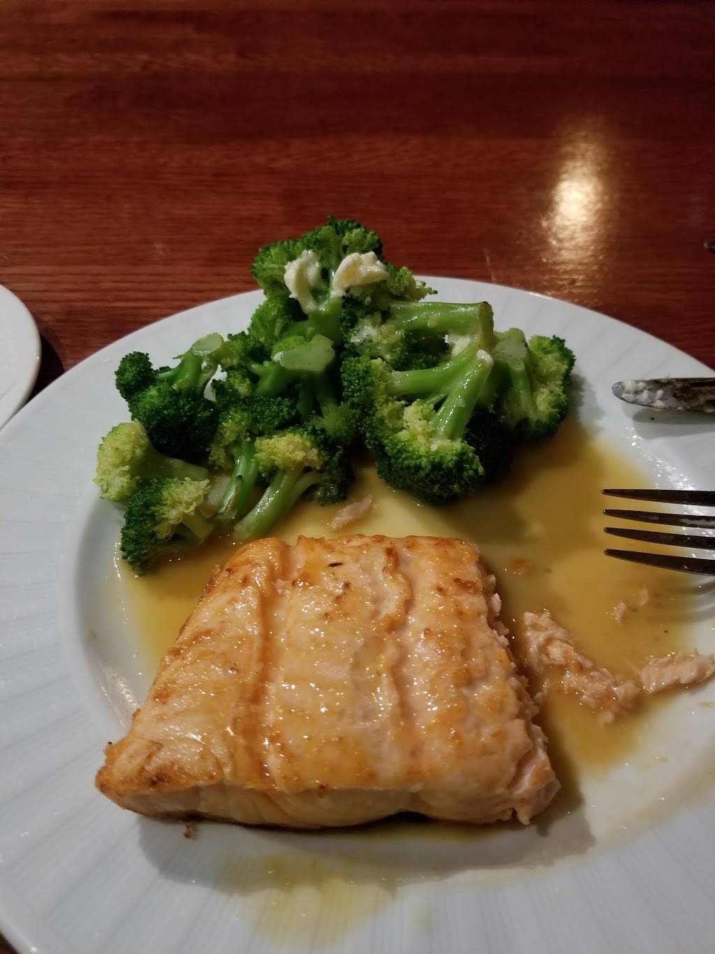 Bob Os Restaurant & Bar | restaurant | 4335 Chantilly Shopping Center, Chantilly, VA 20151, USA | 7039612800 OR +1 703-961-2800