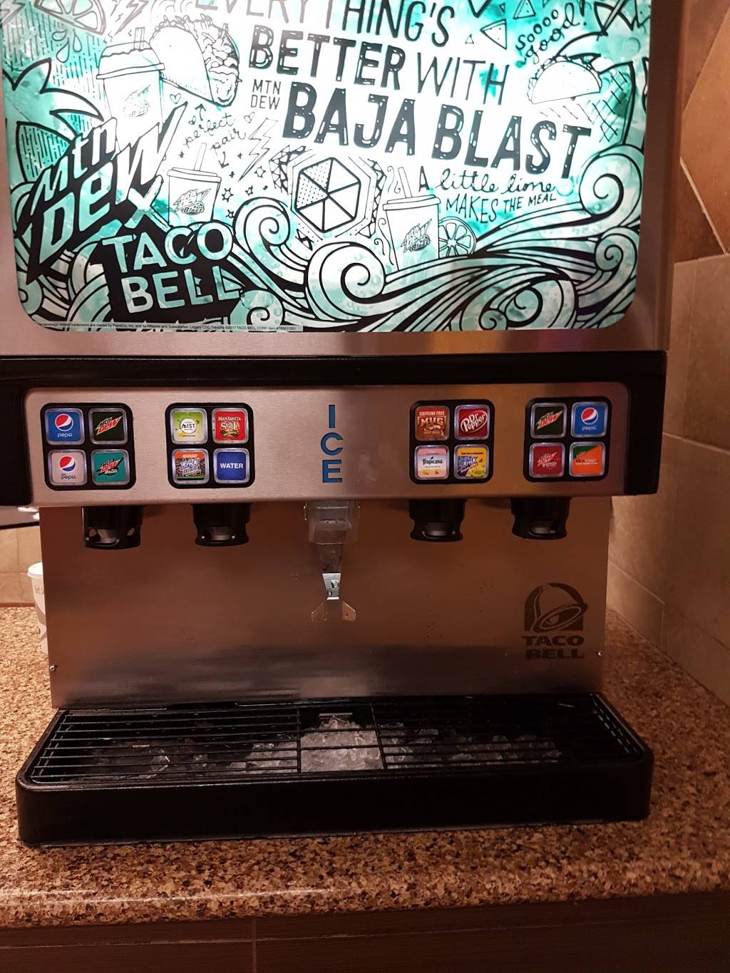 Taco Bell Express | restaurant | Marine Corps Building, 1531 5th St, Twentynine Palms, CA 92277, USA | 7603681300 OR +1 760-368-1300