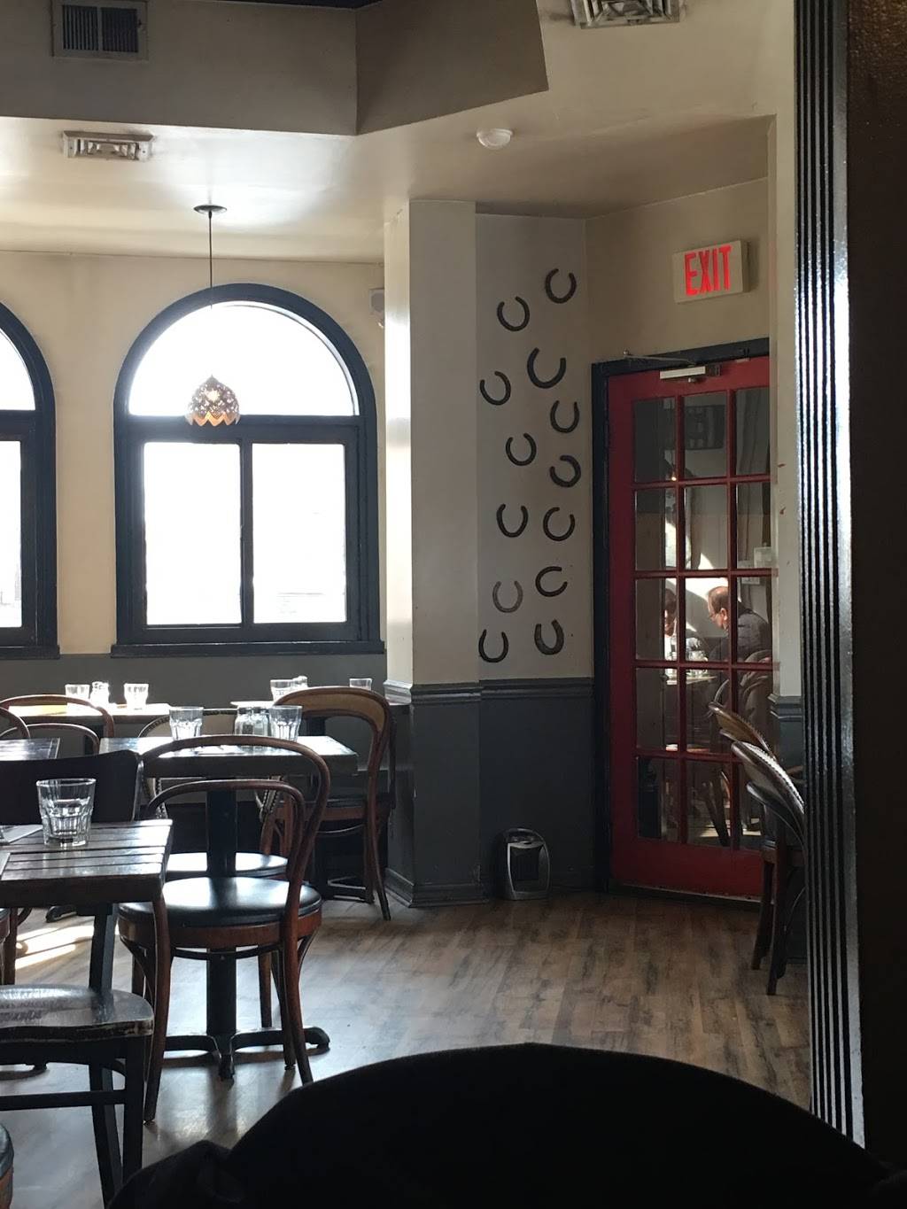 Le Paddock | restaurant | 1235 Prospect Ave, Brooklyn, NY 11218, USA | 7184350921 OR +1 718-435-0921