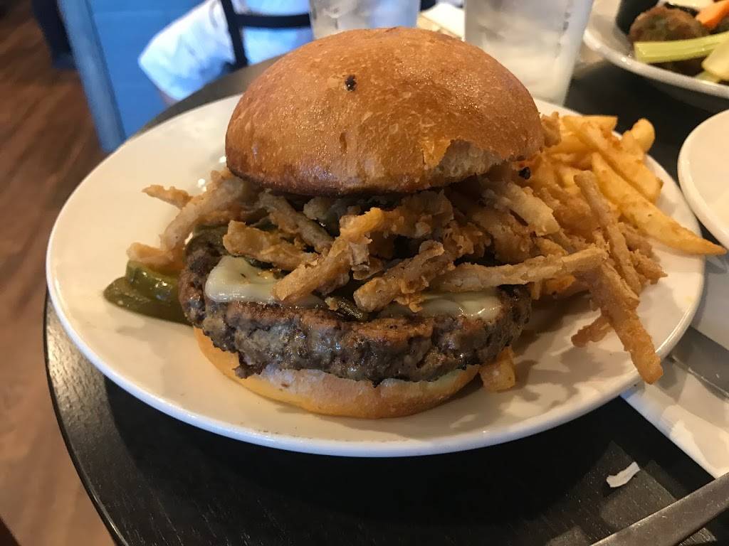 JPs Family Restaurant & Sports Lounge | restaurant | 3600 Castro Valley Blvd, Castro Valley, CA 94546, USA | 5108765151 OR +1 510-876-5151