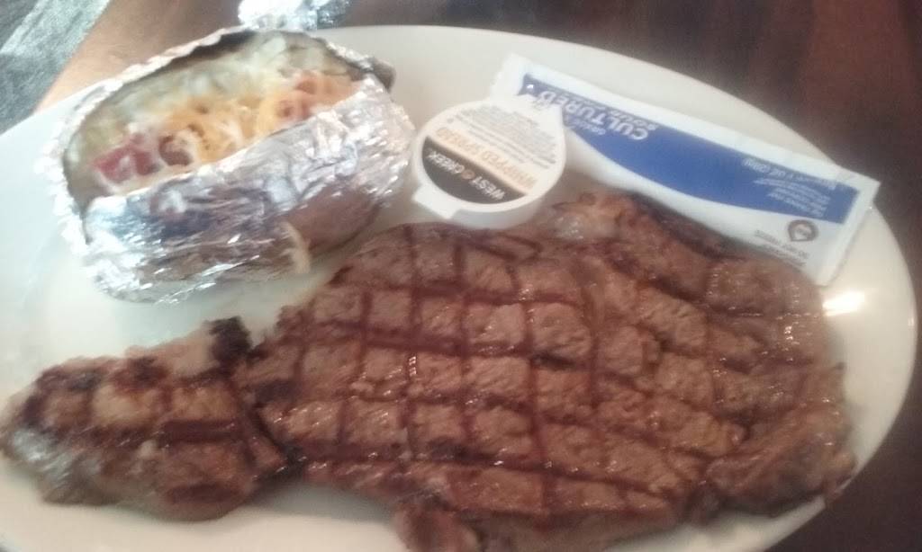 Barbara Deans Steakhouse | restaurant | 7460 Hatch Pkwy S, Baxley, GA 31513, USA | 9123660300 OR +1 912-366-0300