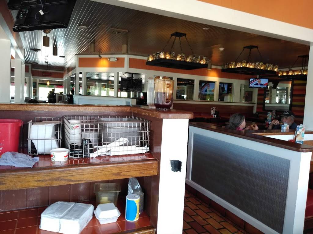 Chilis Grill & Bar | restaurant | 8450 W Cross Dr, Littleton, CO 80123, USA | 3039735863 OR +1 303-973-5863