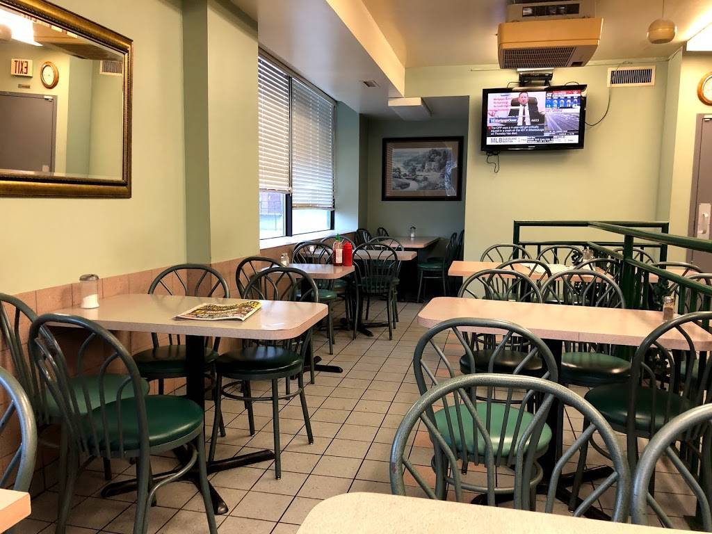 Toms Restaurant | restaurant | 226 Esna Park Dr, Markham, ON L3R 1H3, Canada | 9059439585 OR +1 905-943-9585