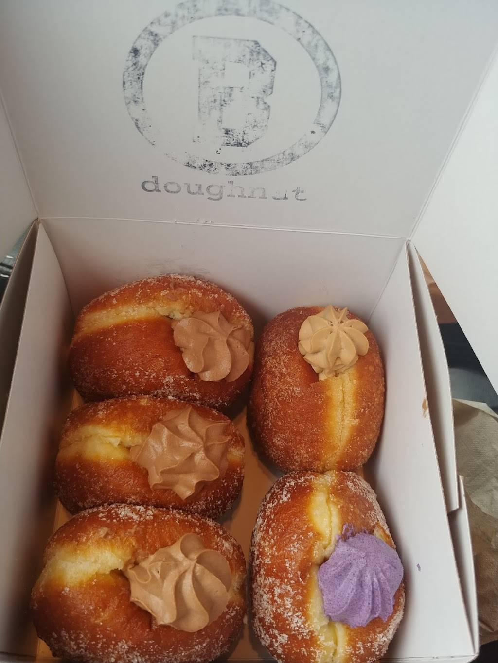 B Doughnut | restaurant | 44715 Thorndike St, Ashburn, VA 20147, USA | 5712930554 OR +1 571-293-0554