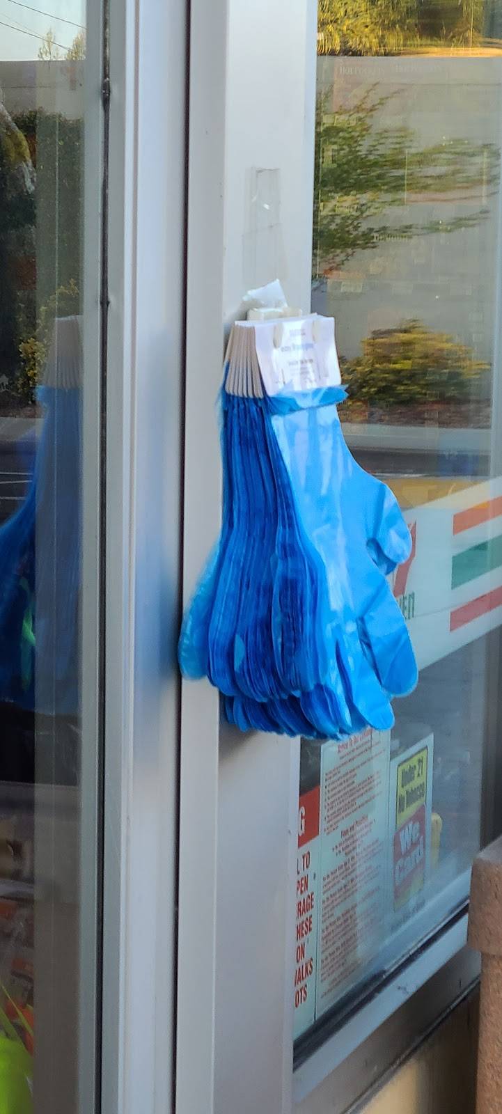 7-Eleven | bakery | 2115 W Yosemite Ave, Manteca, CA 95337, USA | 2097073191 OR +1 209-707-3191