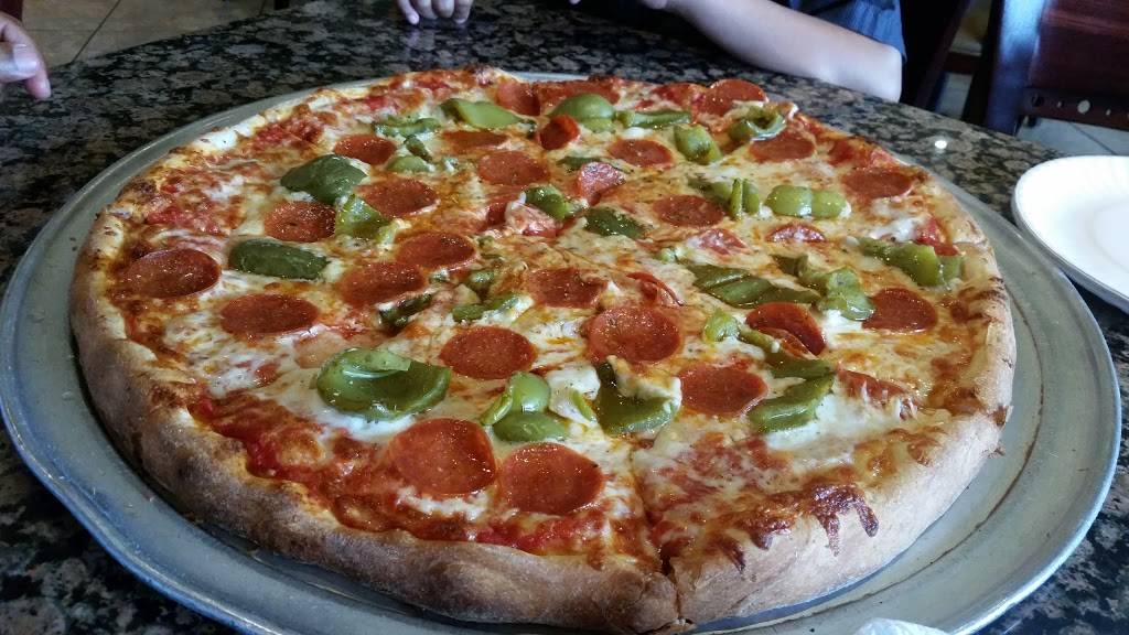 Raimos Pizza & Restaurant | restaurant | 187 W Merrick Rd, Freeport, NY 11520, USA | 5163784379 OR +1 516-378-4379