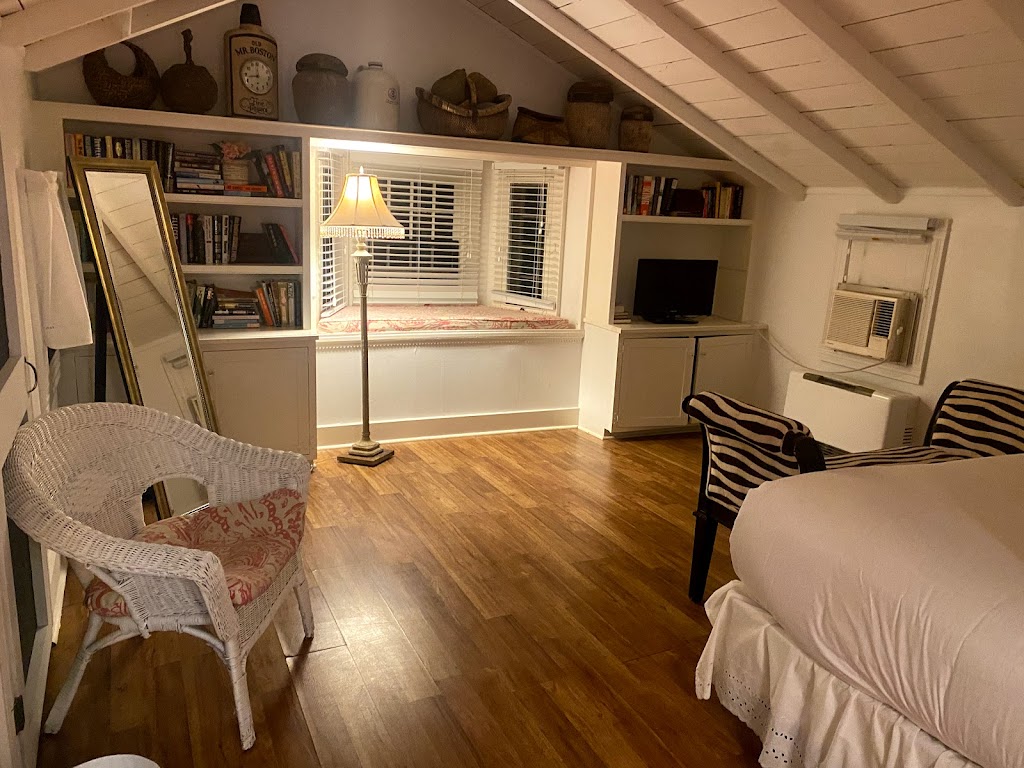 The Summer House Cottages | restaurant | 17 Ocean Ave, Nantucket, MA 02554, USA | 5082574577 OR +1 508-257-4577