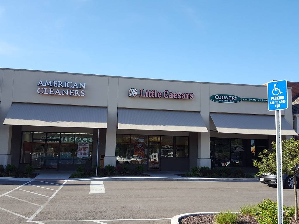 Little Caesars Pizza | meal takeaway | 431 Lafayette Center, Manchester, MO 63011, USA | 6365272439 OR +1 636-527-2439