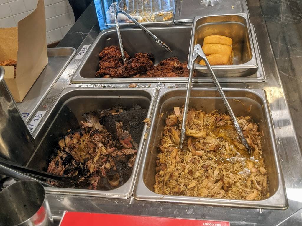 B.T.s Fried Chicken and BBQ | restaurant | 318 Park Ave, Worcester, MA 01609, USA | 7745306152 OR +1 774-530-6152