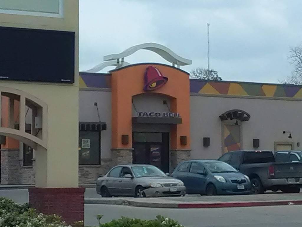 Taco Bell | meal takeaway | 10 E Crosstimbers St, Houston, TX 77022, USA | 7136940189 OR +1 713-694-0189