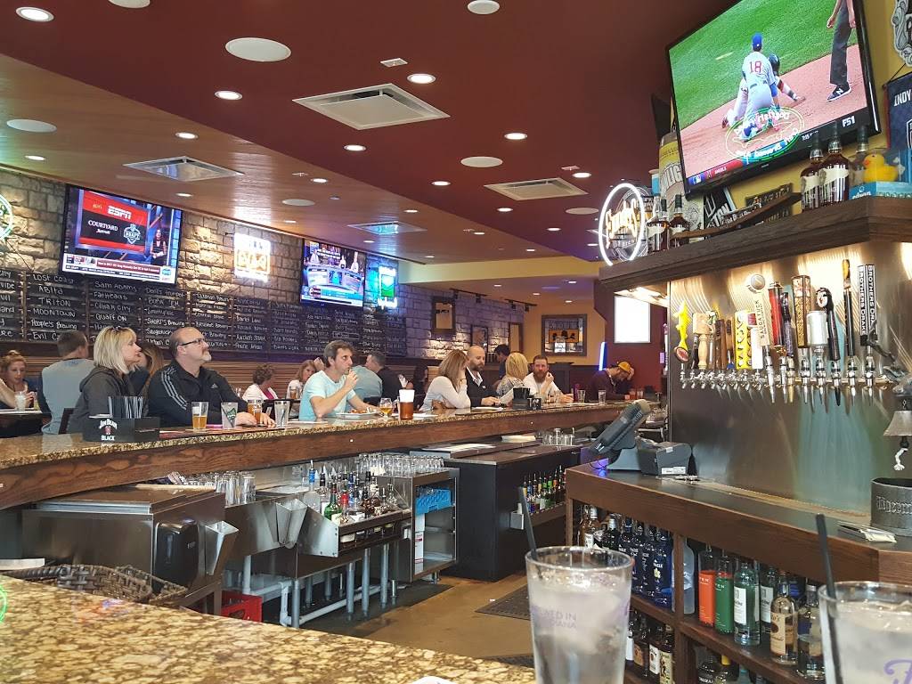 The Pint Room Bar | restaurant | 110 W Main St, Carmel, IN 46032, USA | 3175718400 OR +1 317-571-8400