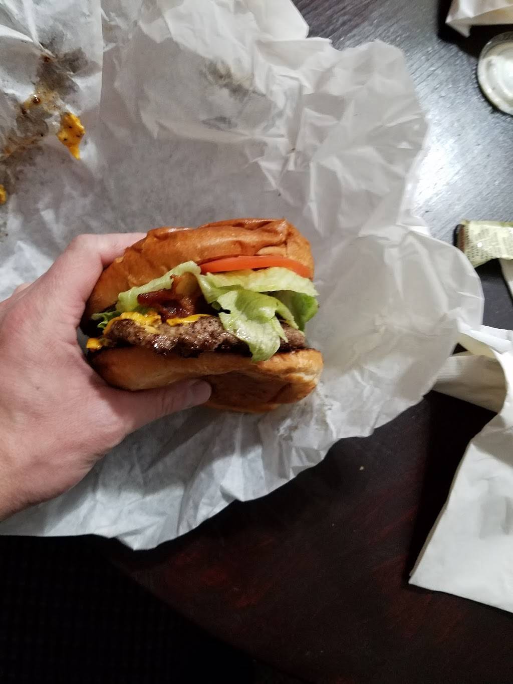 Chicos Burger | restaurant | 1070 Emerald Bay Rd, South Lake Tahoe, CA 96150, USA | 5306000480 OR +1 530-600-0480