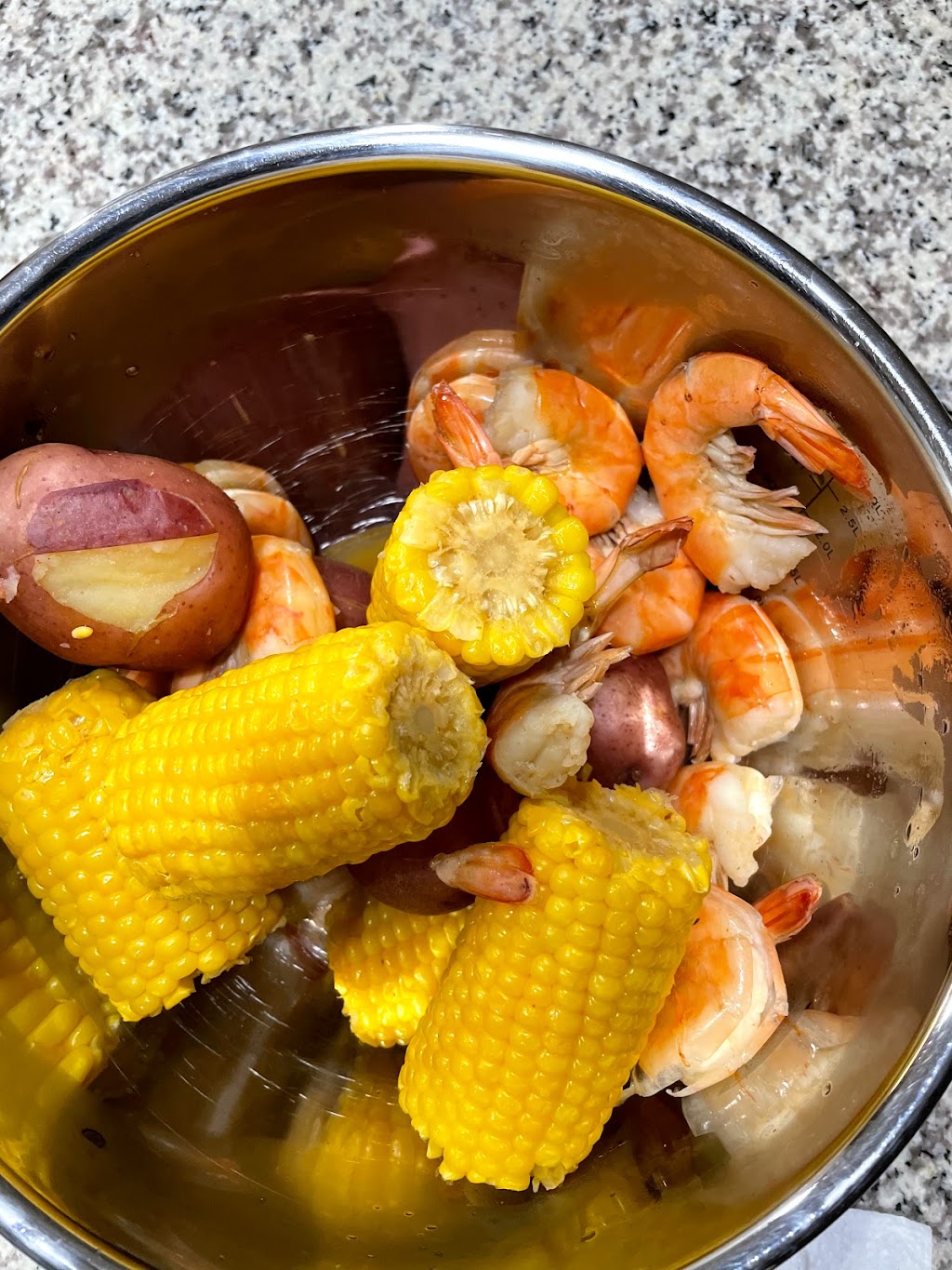 Overall Crawfish and Seafood | restaurant | 23193 FM 1485, New Caney, TX 77357, USA | 8327844727 OR +1 832-784-4727