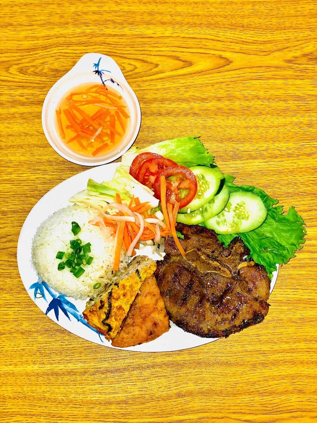 Pho Ngan | restaurant | 4951 E Grant Rd Suite 119, Tucson, AZ 85712, USA | 5203475413 OR +1 520-347-5413