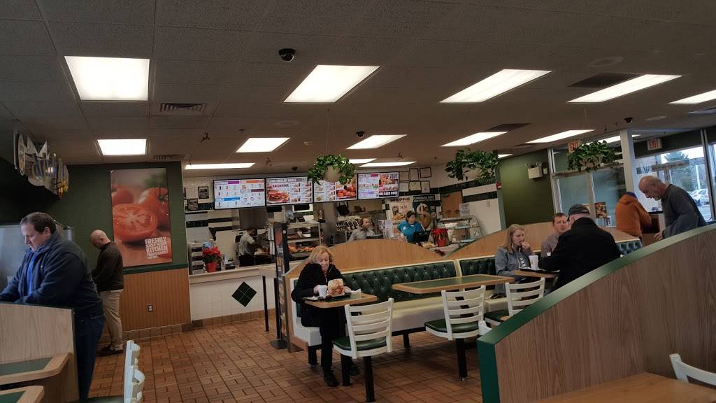Burger King | restaurant | 60 Easton Rd, Warrington, PA 18976, USA | 2159188881 OR +1 215-918-8881