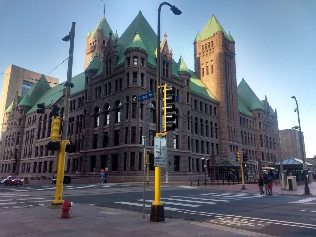 Atlas Grill & Clubroom | restaurant | 200 South 6th St, Minneapolis, MN 55402, USA | 6123324200 OR +1 612-332-4200