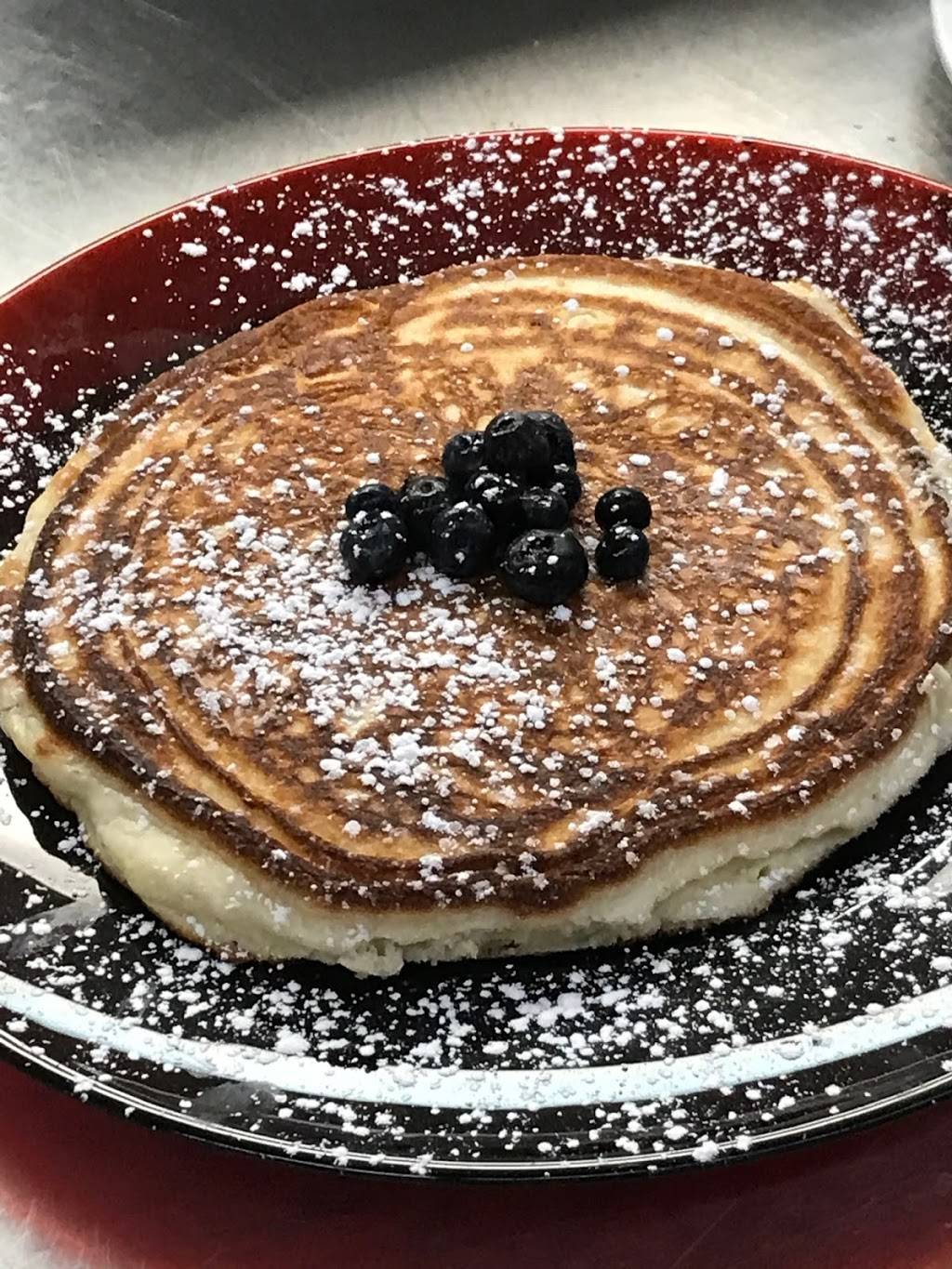 Carriage House Cafe | restaurant | 195 Carriage House Dr, Jackson, TN 38305, USA | 7316646678 OR +1 731-664-6678