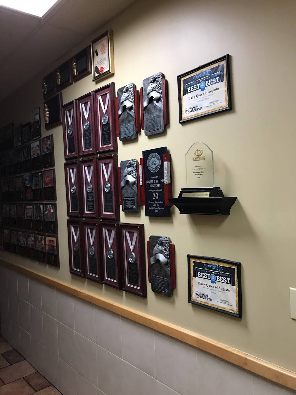Dairy Queen Grill & Chill | restaurant | 416 W 7th St, Augusta, KS 67010, USA | 3167752243 OR +1 316-775-2243