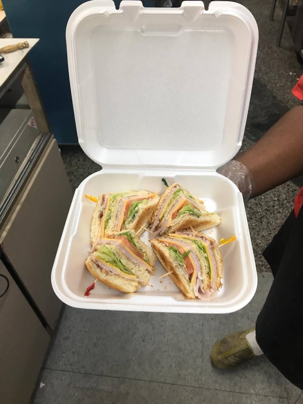 Kings Deli Plus |  | 101 E Littleton Rd, Roanoke Rapids, NC 27870, USA | 2525370278 OR +1 252-537-0278