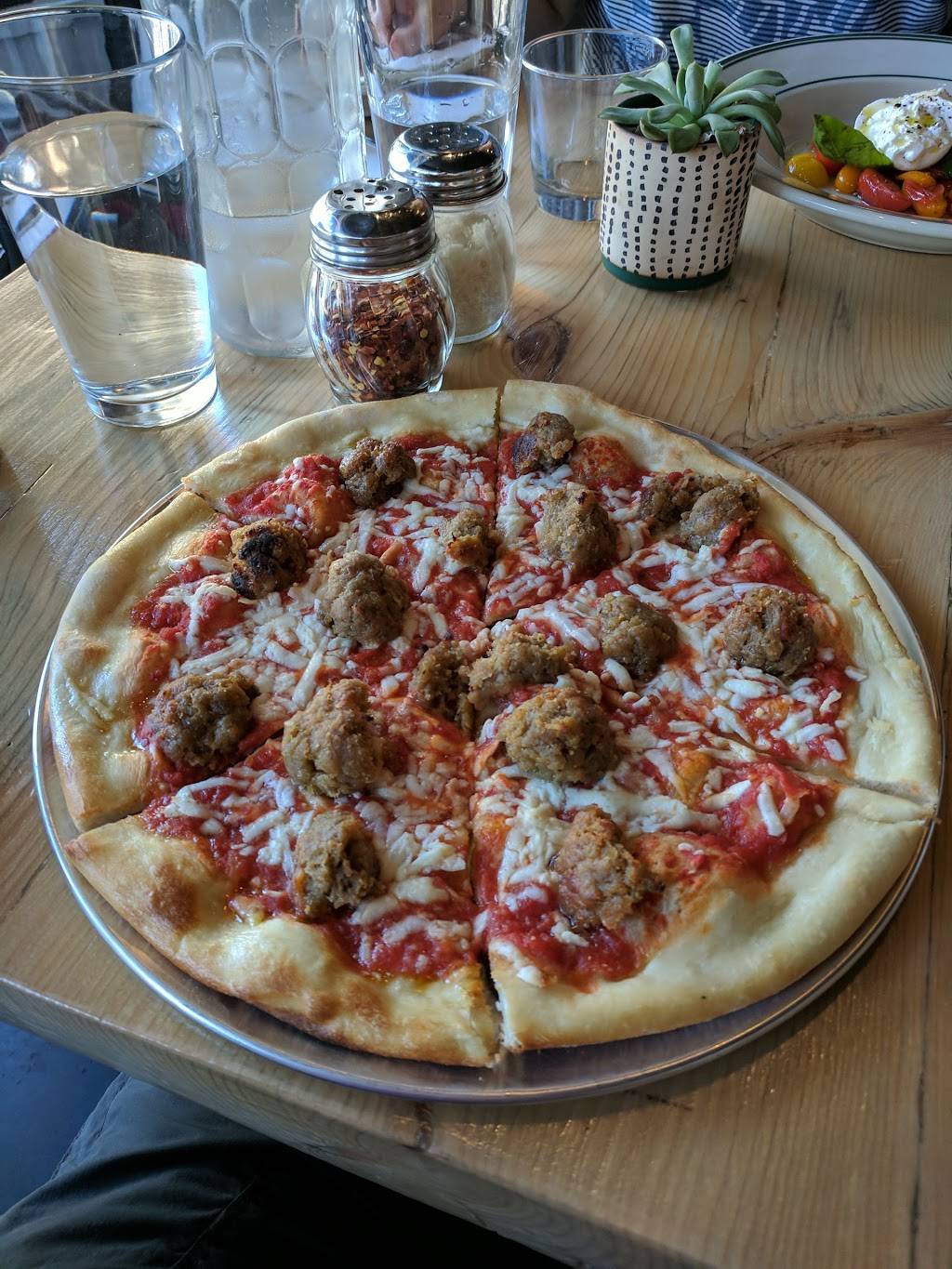 Hop House Harlem | restaurant | 2224 Frederick Douglass Blvd, New York, NY 10026, USA | 6468580252 OR +1 646-858-0252