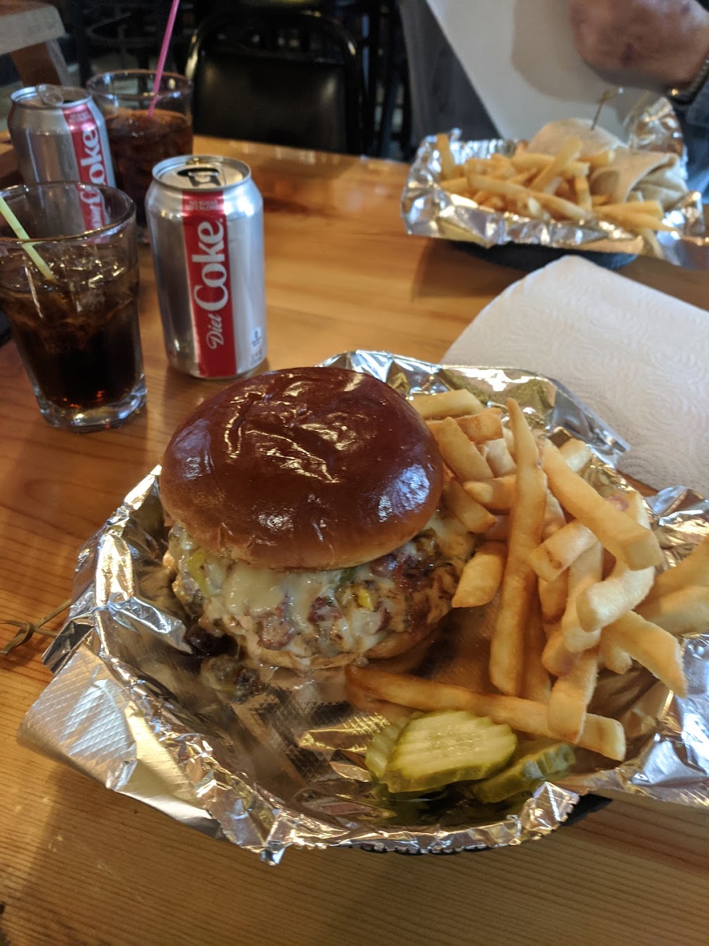 Vis Pizza & TNT Bar | restaurant | 301 Main St, Biwabik, MN 55708, USA | 2188654164 OR +1 218-865-4164