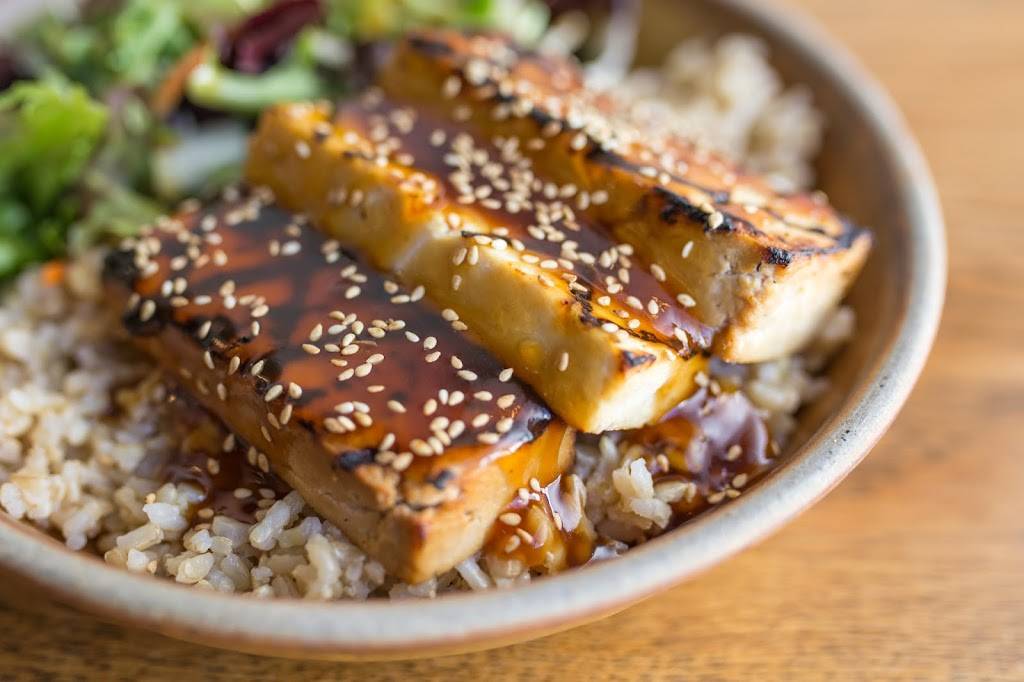 Glaze Teriyaki | meal takeaway | 3112 N Broadway, Chicago, IL 60657, USA | 7736973580 OR +1 773-697-3580