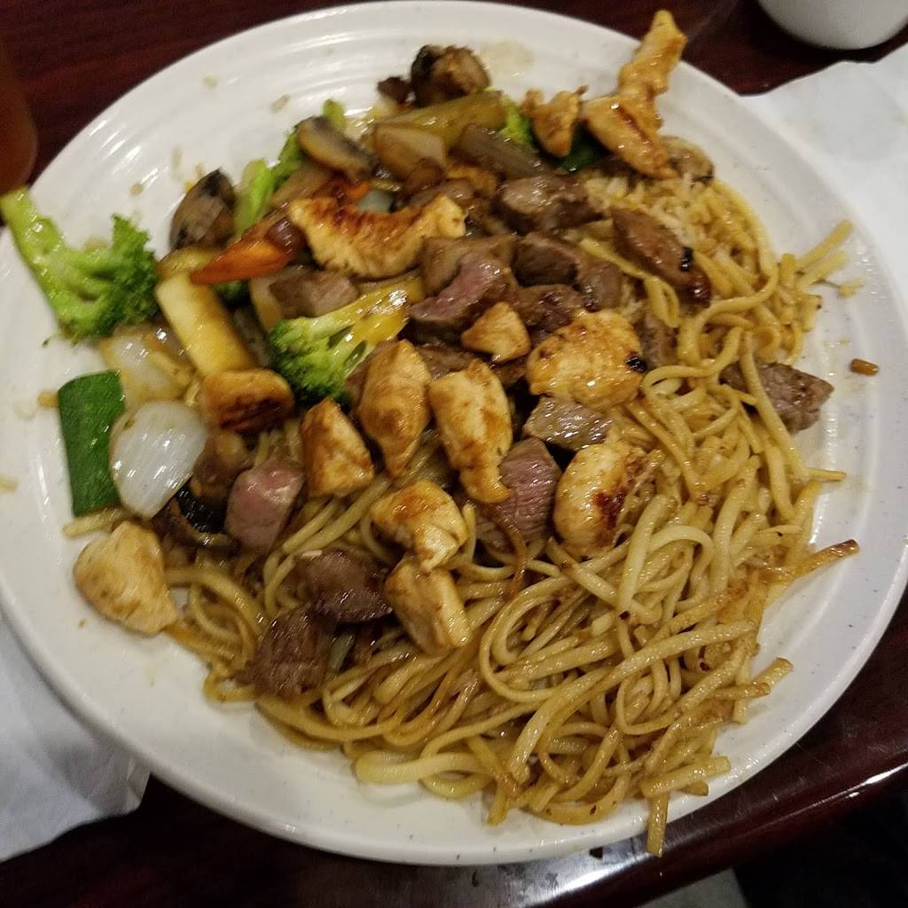 Saigon Fusion | restaurant | 16700 US-441, Mt Dora, FL 32757, USA | 3528004052 OR +1 352-800-4052