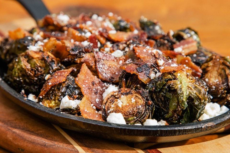 The Siren | restaurant | 900 Main St, Morro Bay, CA 93442, USA | 8052251312 OR +1 805-225-1312