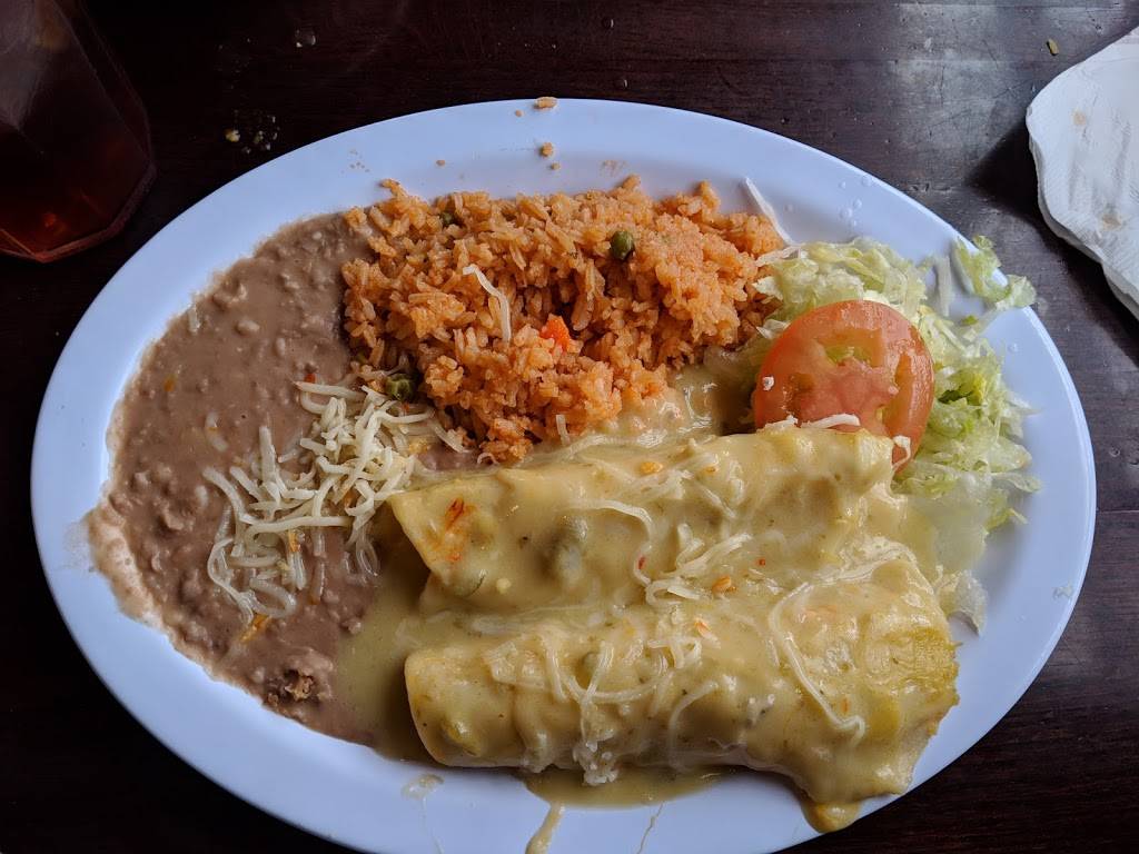 Ernies Cafe | restaurant | 1506 North Zaragoza Road, 6982 Industrial Ave, El Paso, TX 79936, USA | 9158569272 OR +1 915-856-9272